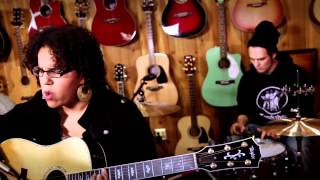Alabama Shakes &quot;I Ain&#39;t the Same&quot; At: Guitar Center