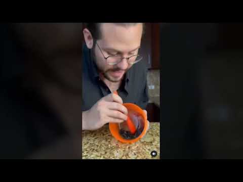 "Carbón activado" para perros: Lee esto antes de dárselo a tu mascota