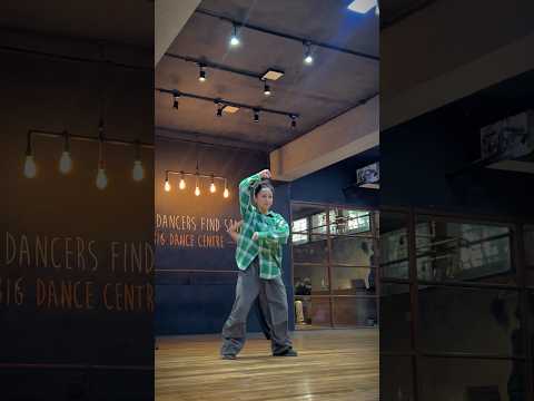 Disha Sharma  Dance Video