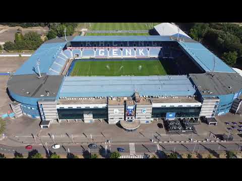 Drone sobre el Cegeka Arena, casa del KRC GENK - FREE STOCK FOOTAGE