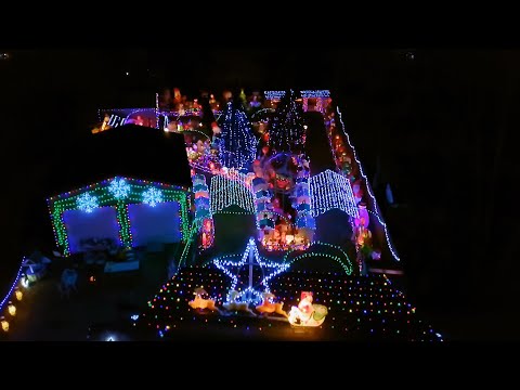 WINNER Martel Family's Winter Wonderland - The Great Christmas Light Fight