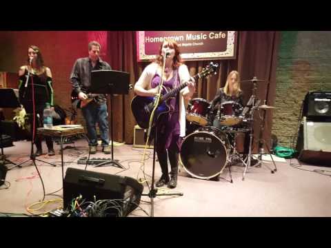Rorie Kelly - Searchlights (Live at the Homegrown Music Cafe)