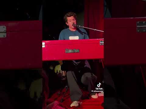 Charlie Puth debuts his new song “Changes” at New York Blue Note at Whatever’s Clever show 