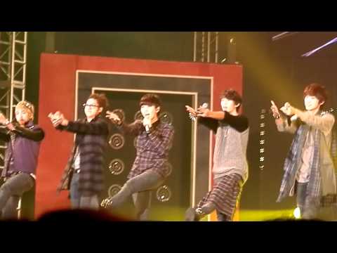 [FanCam] 111204 B1A4 "OK" in 韓流ウィークコンサート
