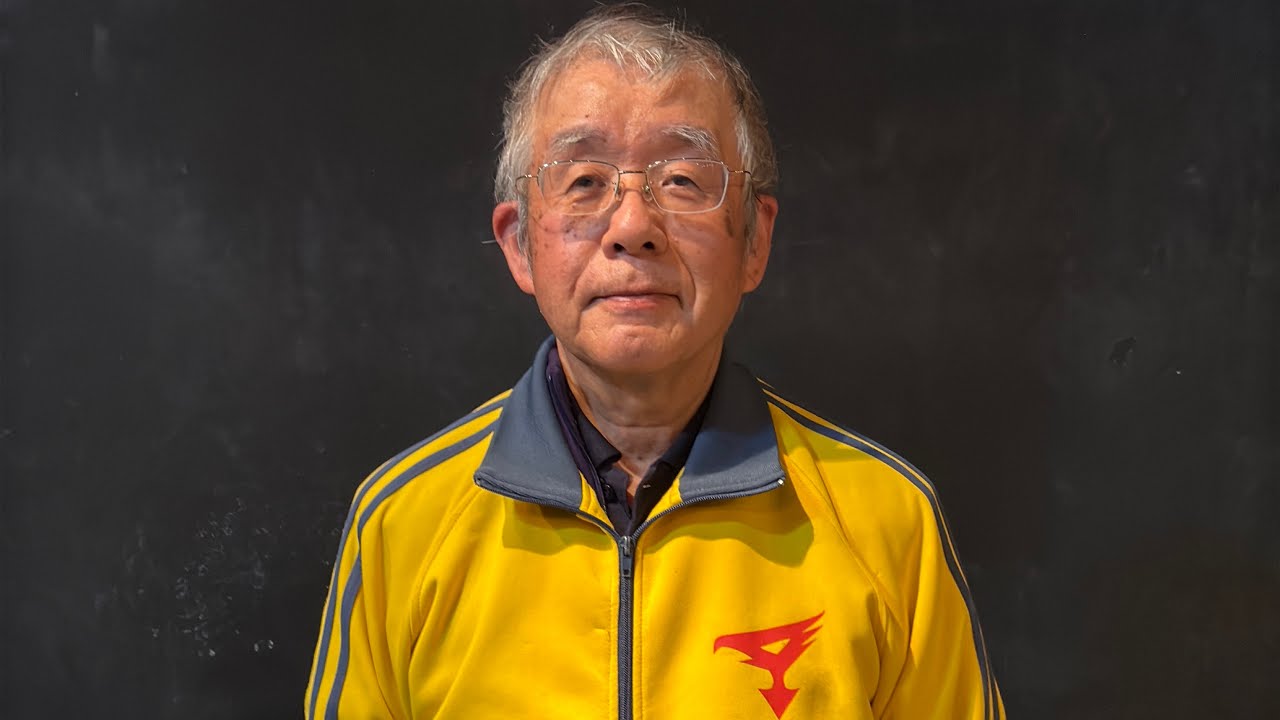 🧑‍🦲🎙️👴