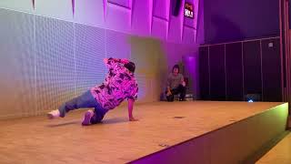 茶毛石ダンス