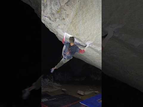 Spectre (8b/v13) - Bishop, CA