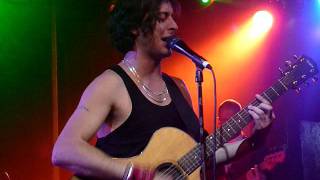 Carl Barât - Truth Begins [live @ the scala london 27-10-10]