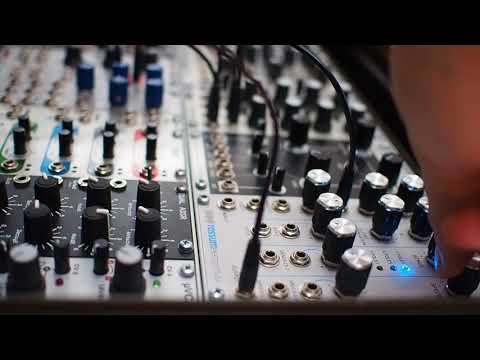 Rossum Evolution Eurorack VCF erzeugt Kickdrums Bassdrums