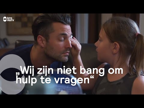 Storm puts makeup on Jan Kooijman | He is a She | KRO-NCRV