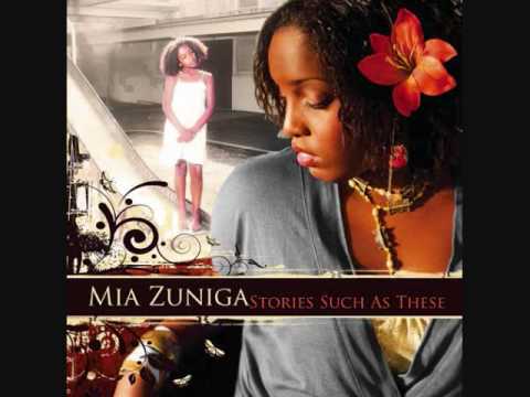 Mia Zuniga - Between The Lines