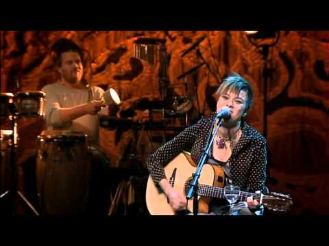 Escudos - Maria Gadú