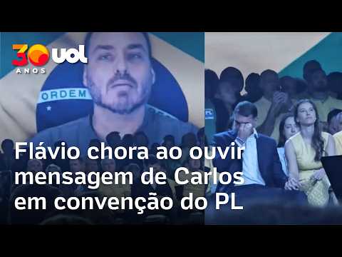 Flávio Bolsonaro chora ao ouvir mensagem do irmão Carlos em convenção do PL em São Paulo; vídeo
