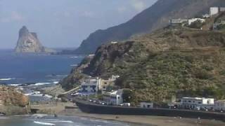 preview picture of video 'Anaga (Tenerife), de la costa árida a la húmeda laurisilva.'