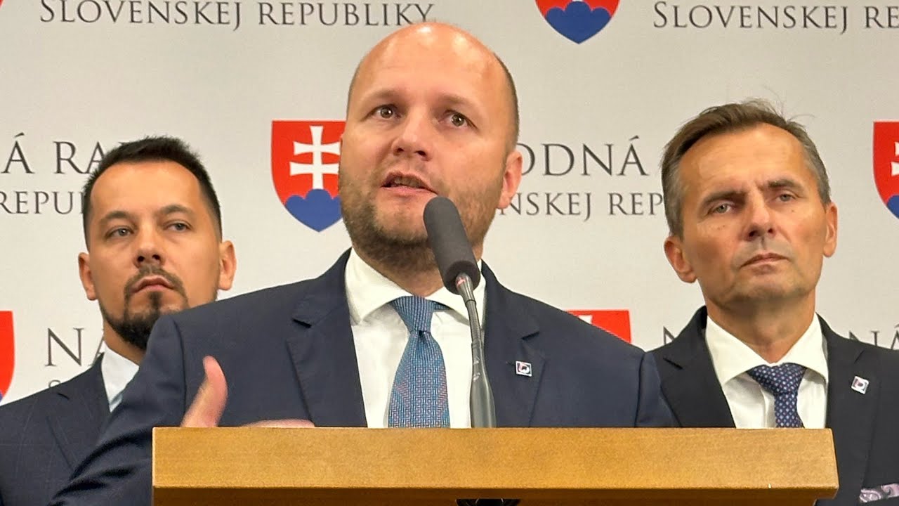 Live NR SR: aktuálna politická situácia, pred začatím schôdze