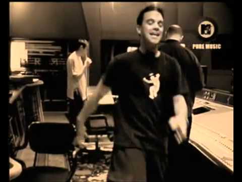 Robbie Williams - Bongo Bong