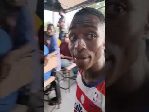 mangwelele pita mbele...dogo sisco mkuu wa nnchi akileta tambo na kukasirika