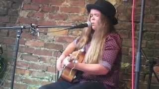 Minnie Marks - Little People @ Habinghorster Sing/Songwriter Festival (Castrop-Rauxel)