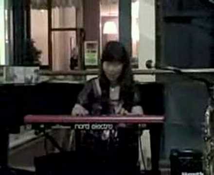 Akiko plays Breeze and I