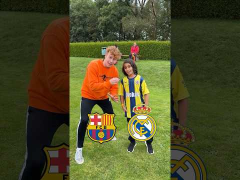 What's your favorite team? 😱 #football #jannikfreestyle