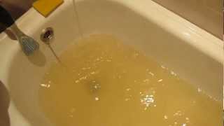 preview picture of video 'Водопроводная вода г. Кинель. Tap water Russia'