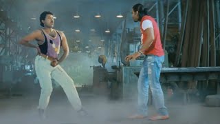 RamCharan & ChiranJeevi Dance Compared Video Whatsapp Status // Magadheera Song Whatsapp Status