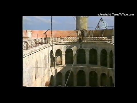Fångarna på Fortet soundtrack - Lingång (1999-2000)  - "Paul Koulak - Le Surplomb"