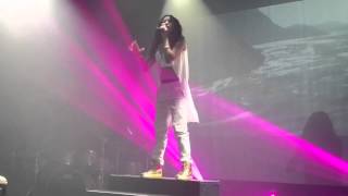 Tinashe - Bated Breath (Live)