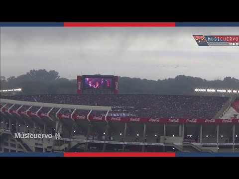 "La Gloriosa en el Monumental desde afuera del estadio - Video inédito" Barra: La Gloriosa Butteler • Club: San Lorenzo • País: Argentina
