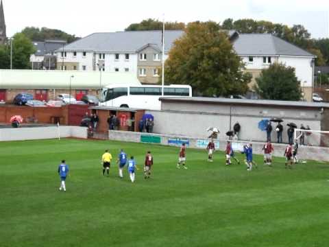 Linlithgow Rose v Lochee - 02/10/10 - Penalty? Don't think so!