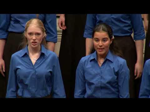 Diocesan School for Girls, St Cecilia Singers | J’entends le moulin – trad. Québécois