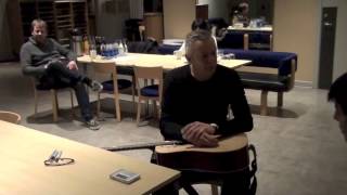 Tommy Emmanuel and his fan talks about playing in time