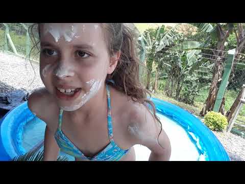 Rico vs pobre na piscina