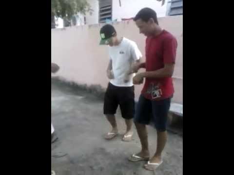 Passinho Vai Caminhando Reto