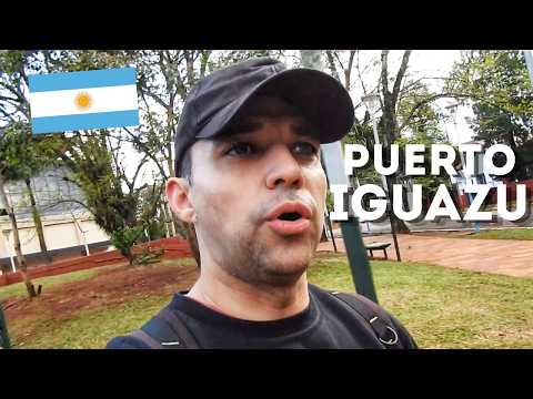 Recorriendo la PLAZA SAN MARTIN en PUERTO IGUAZU, MISIONES
