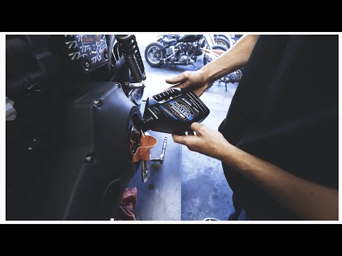 Maxima V-Twin Oil Change in a Box