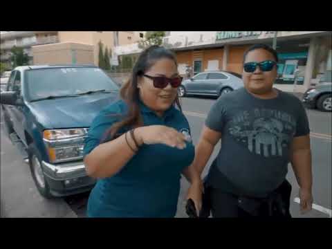 Flava SixNineONe gives food to homeless people