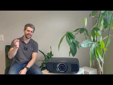 Video News: VnX reduziert seine Leinwandpreise & Epson reduziert den 4K Laserprojektor EH-LS11000W