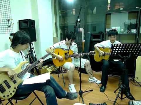 Gypsy Jazz-----Moonflower ------ Stochelo Rosenberg cover