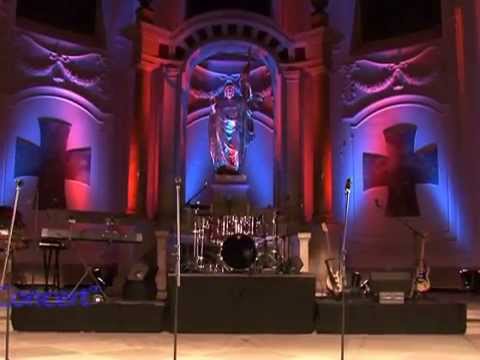 The Golden Gospel Singers   Live  " Amazing"