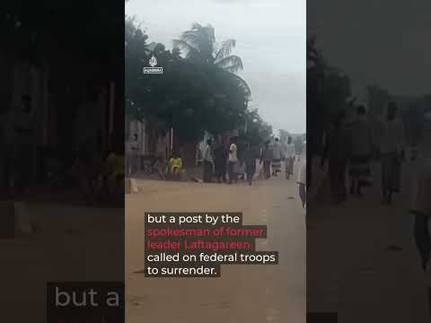 Clashes between government and opposition fighters in Somalia’s Baidoa | AJ #shorts
