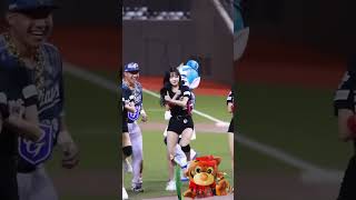 Download lagu Kia tigers #cheerleader #baseball #kpop mp3