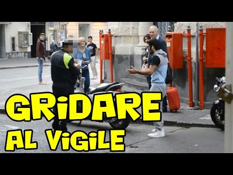 Gridare al vigile che fa la multa - Gridare tra la gente [Esperimento sociale] - MadCrazy