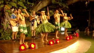 preview picture of video 'Hula(Hawaii dance) recorded in our Hawaii trip with Lumia 920'