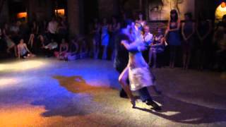 Mauro Caiazza y Carolina Giannini - "La Yumba"