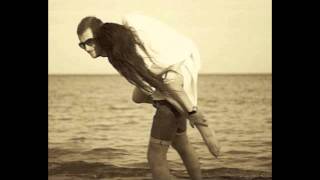 Michael Franks - Everytime she whispers