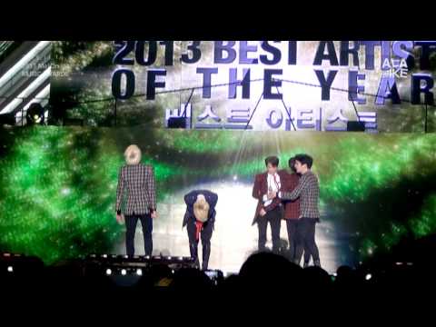 131114 Melon Music Awards Best Artist SHINee ONEW focus