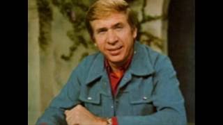 Buck Owens - Santa Looked a Lot Like Daddy