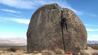 Video thumbnail of Birdshit Crack. Wagon Wheel