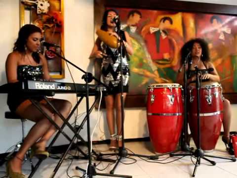 COMO PODRE DISIMULAR EN VIVO Instagram / @kathepiano